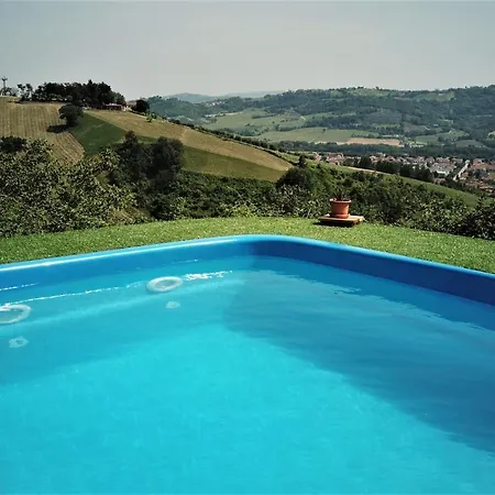 For 3 In Charmy Villa Castelplanio